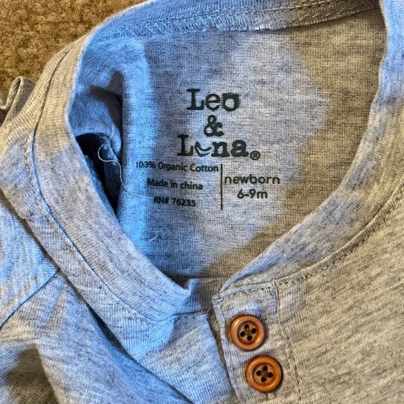 NWT 6-9mo Leo & Luna boy 2-piece outfit, gray long sleeve top & shorts - Picture 5 of 7